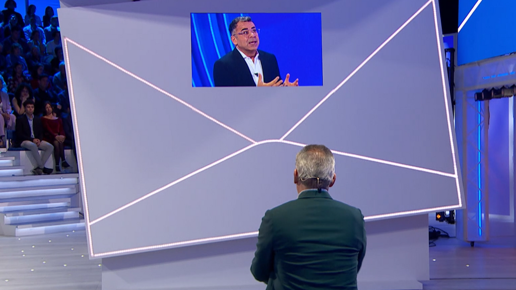 Jorge Javier Vázquez tiene algo de decirle a Boris Izaguirre: ''¿Por qué nunca tuvimos nada?'' Hay una cosa que te quiero decir Temporada 1 Top Vídeos 87