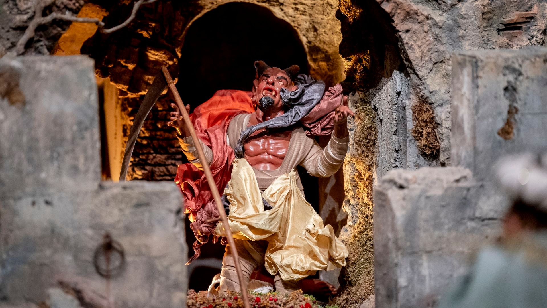 El diablo representado en la decoración navideña del Palacio Real de Madrid