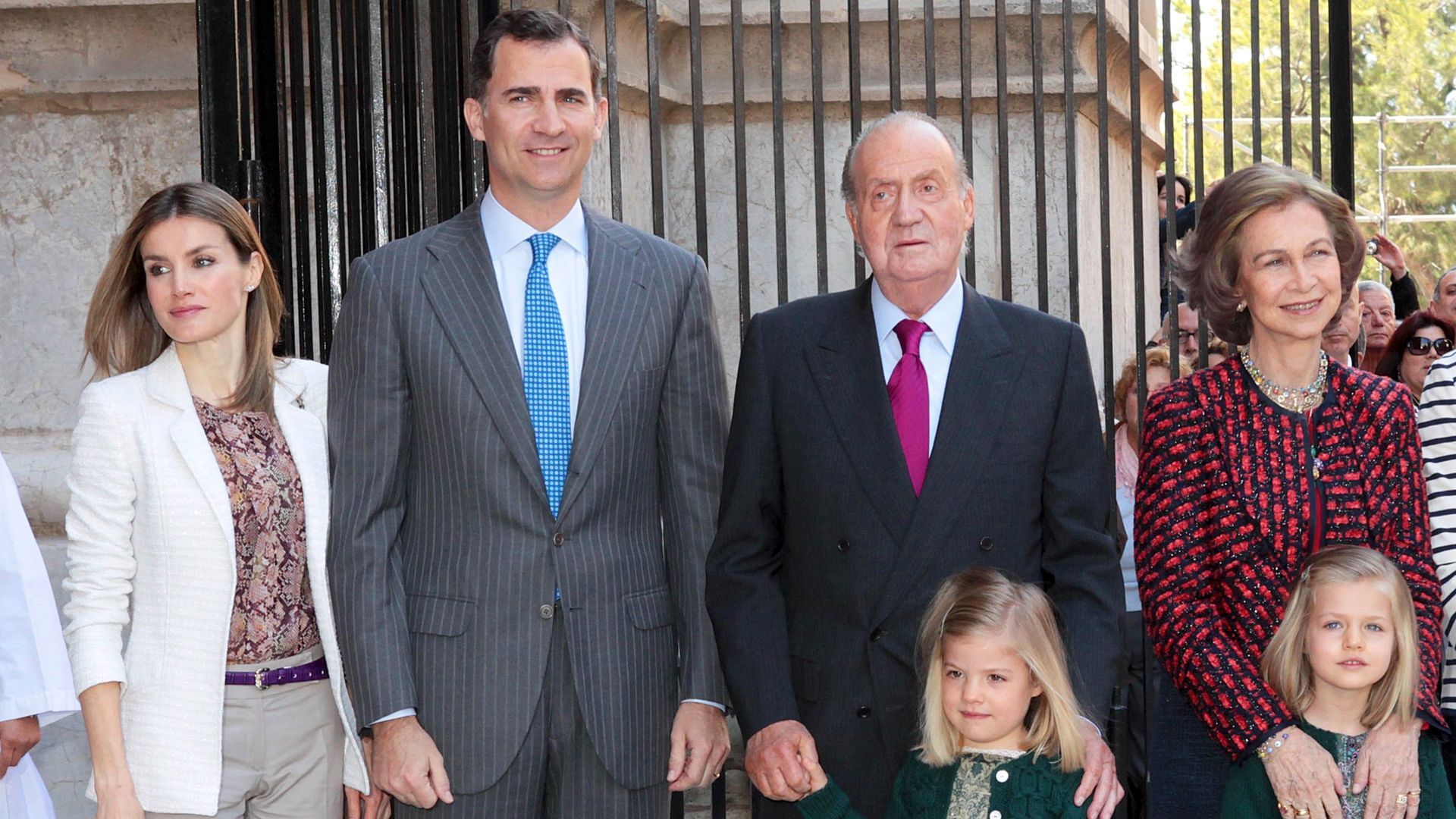 Letizia, Felipe VI, Juan Carlos I, Sofía, Leonor y la infanta Sofía