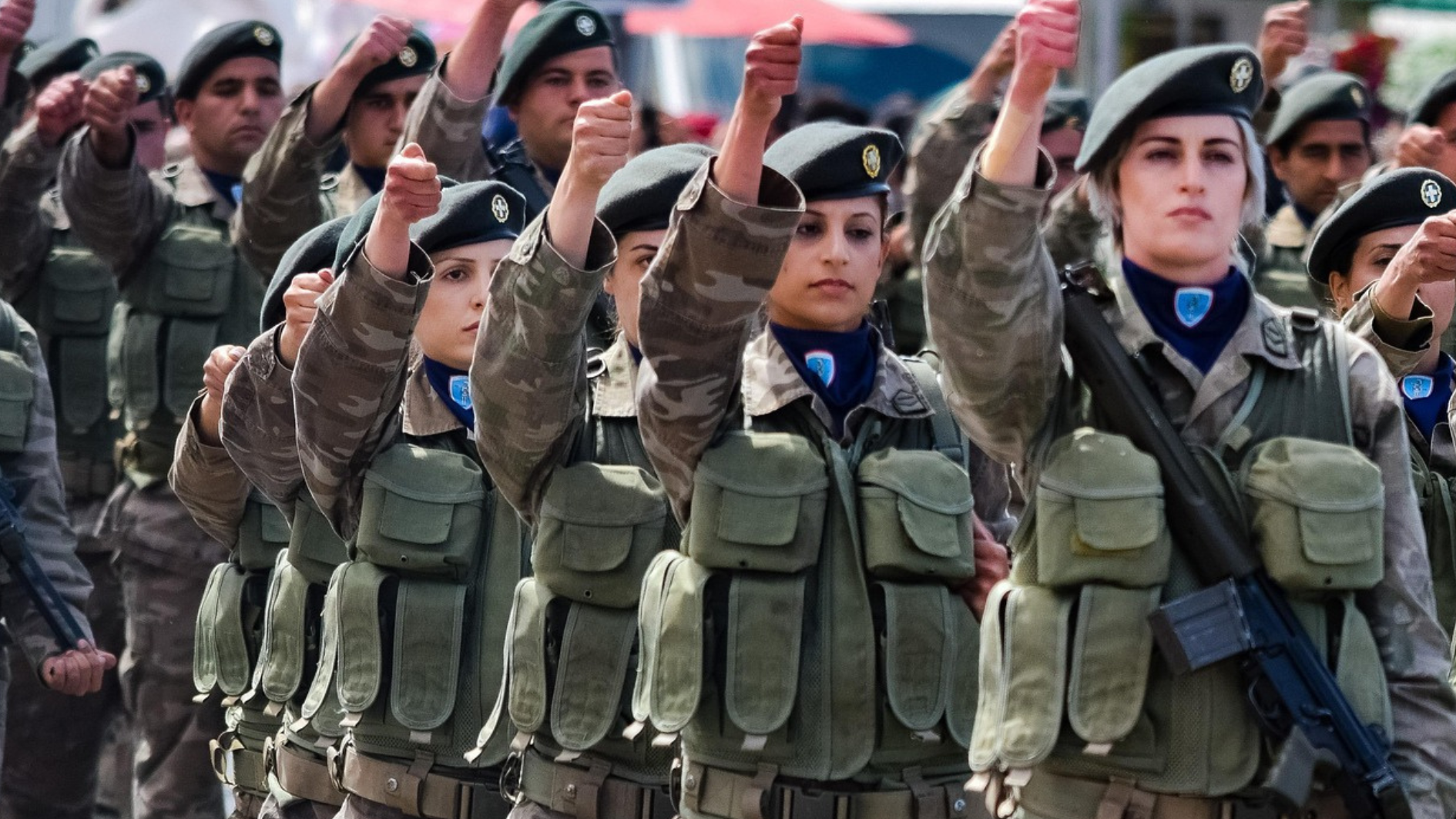 Mujeres en el ejército