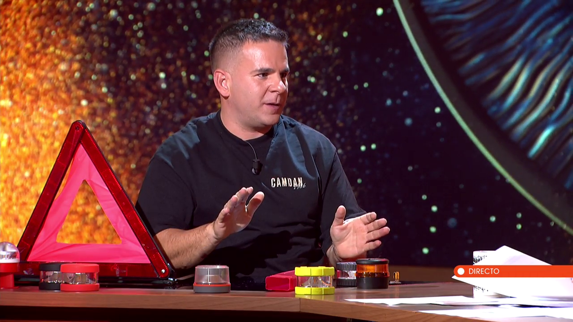 vlcsnap-2025-12-05-02h44m33s069 vlcsnap-2025-12-05-02h44m33s069