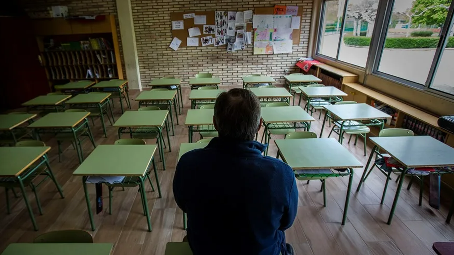 Denuncian la agresión a un profesor de Murcia: "Me tiraron un tomate, lo grabaron y subieron a las redes"