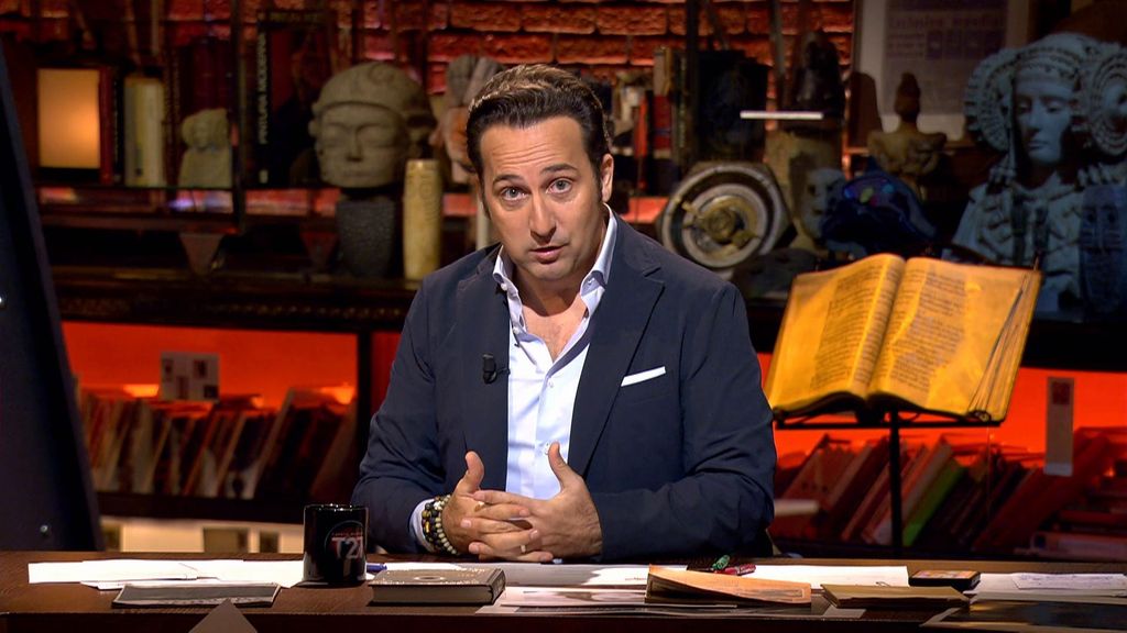 Iker Jiménez pregunta a la IA por el futuro de 'Horizonte' y 'Cuarto milenio' y la respuesta le deja sin palabras Cuarto Milenio Temporada 21 Top Vídeos 724