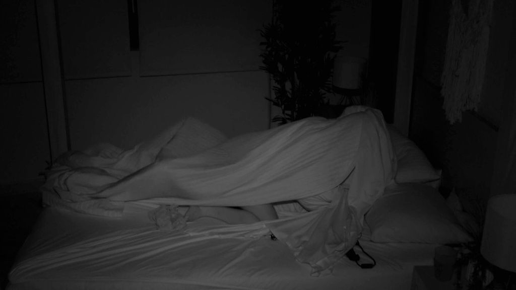 Sandra se deja llevar como nunca en 'La isla de las tentaiones 9' y termina teniendo sexo con Andrea: "Es brutal, ¿eh?"