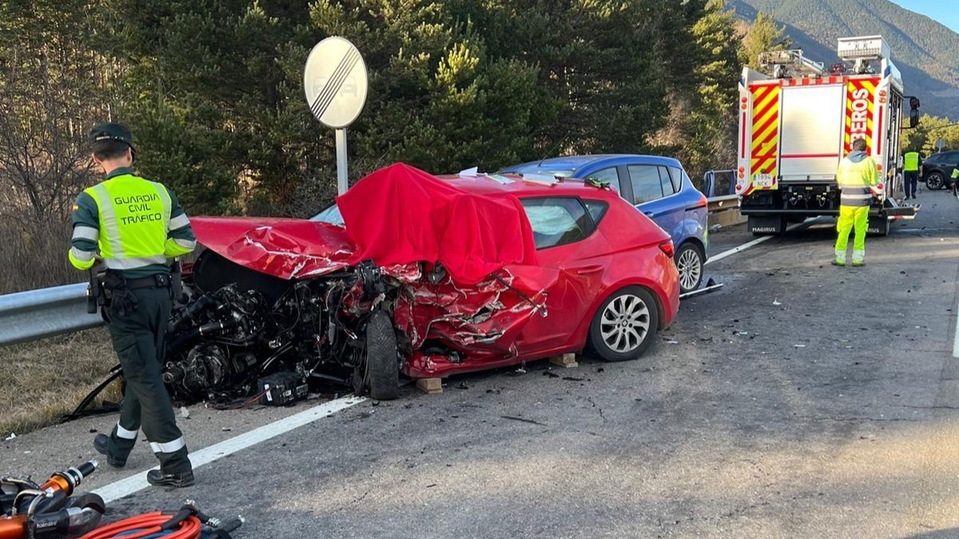 Un muerto y varios heridos en una colisión múltiple en la N-260a, a la altura de Biescas
