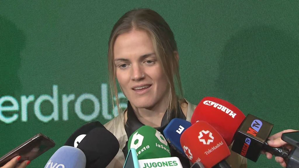 Irene Paredes destaca el nivel de la selección en los Premios Supera: "Es dificilísimo mantenerse en las listas"