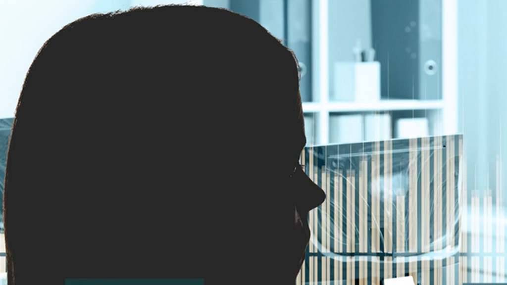 Exclusiva | Víctima de acoso por parte del líder del PSOE Torremolinos: "He pasado mucho miedo, hasta me persigue por la calle"