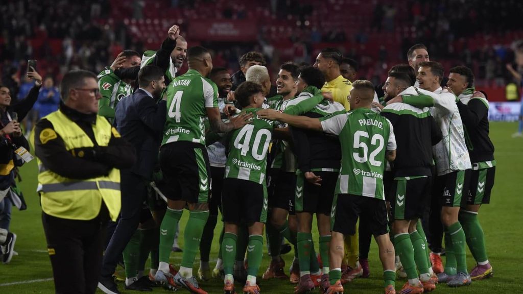 La celebración del Betis tras ganar al Sevilla en el derbi