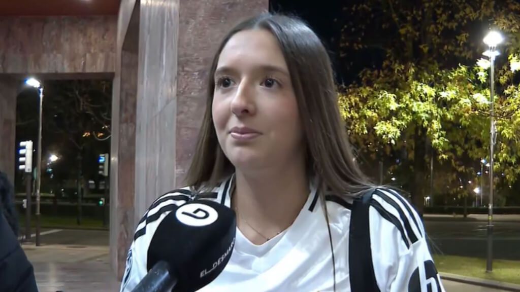 Dani Ceballos cumple el sueño de su mayor fan en Bilbao: "Me ha regalado las entradas del partido"