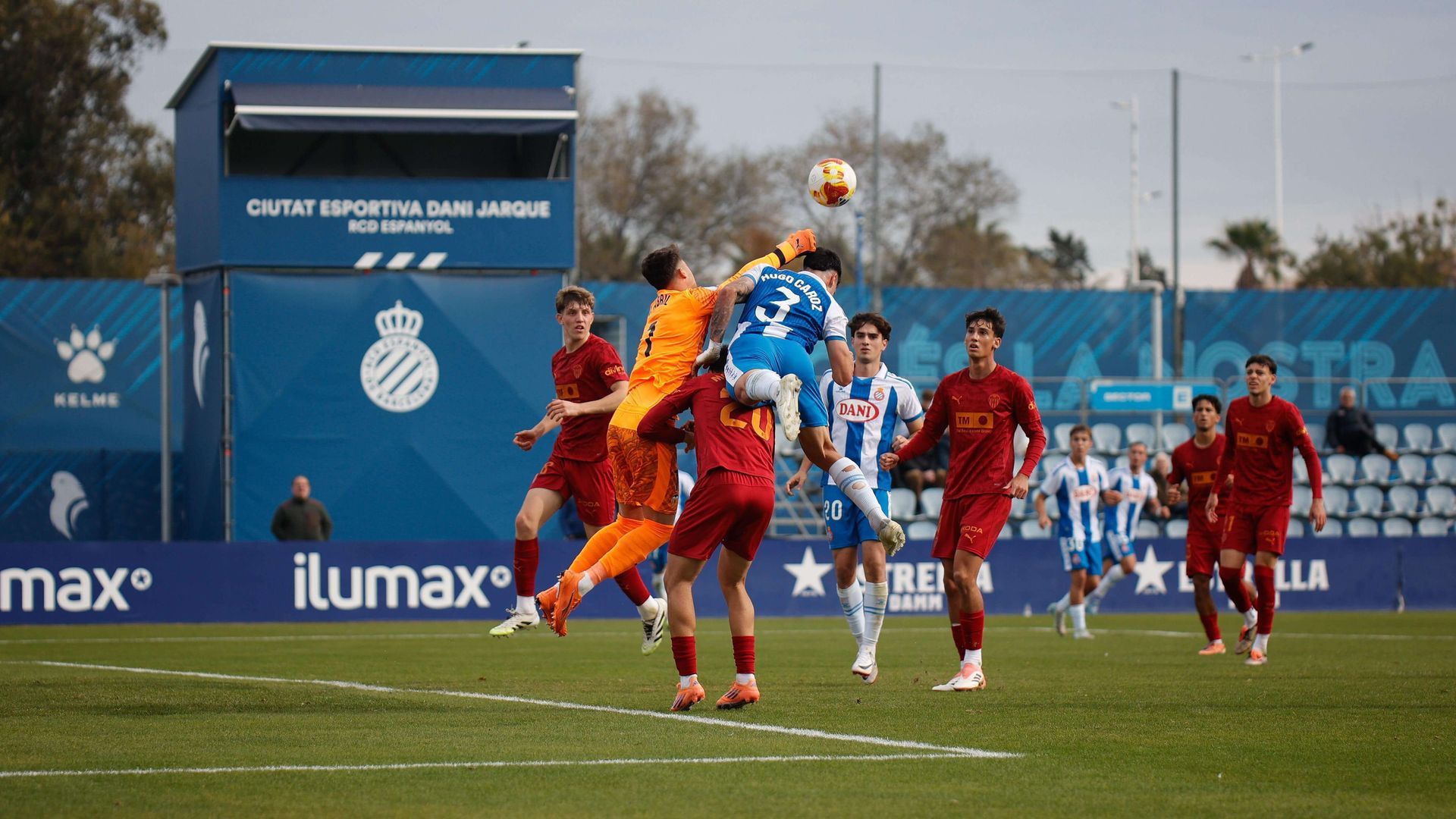 empate_entre_el_espanyol_b_y_el_vcf_mestalla_foto_espanyol_005.jpg