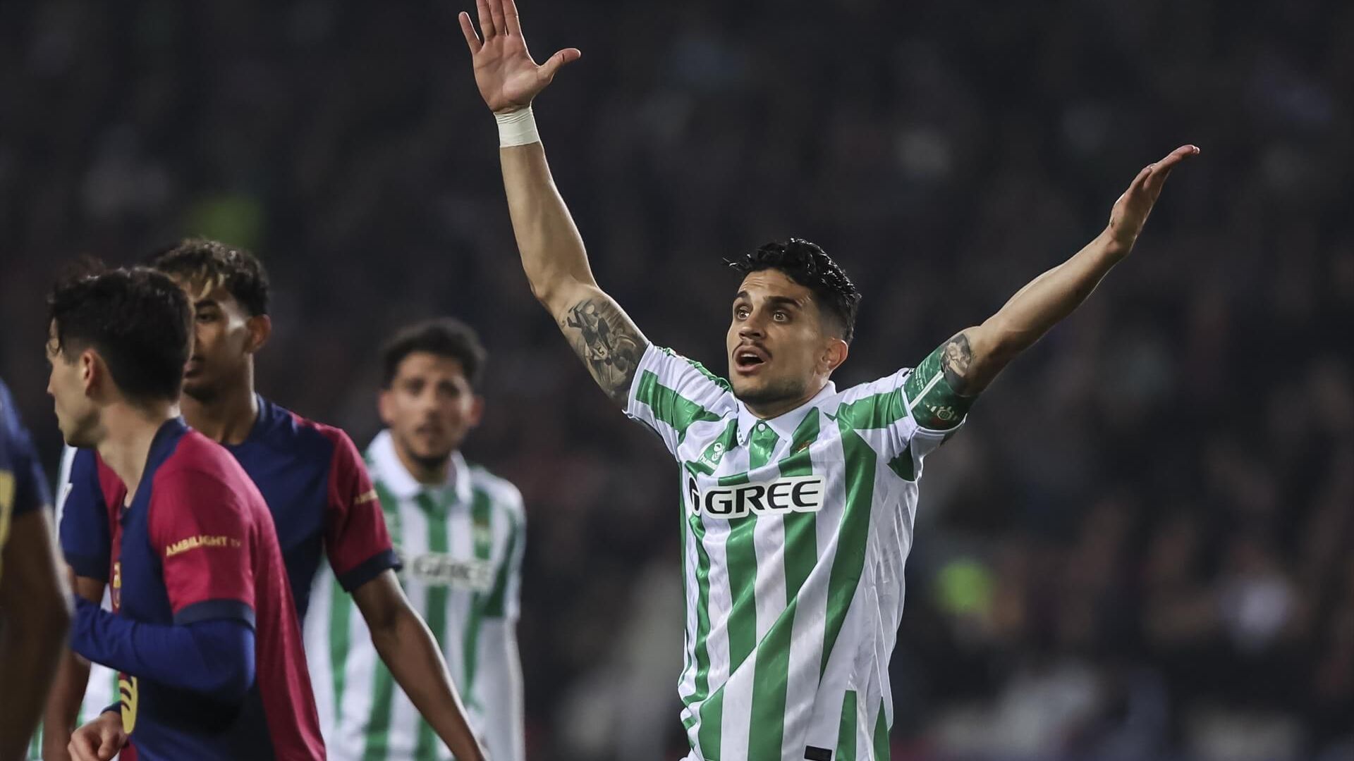 europapress_6627738_marc_bartra_of_real_betis_gestures_during_the_spanish_league_liga__001.jpg europapress_6627738_marc_bartra_of_real_betis_gestures_during_the_spanish_league_liga__001.jpg