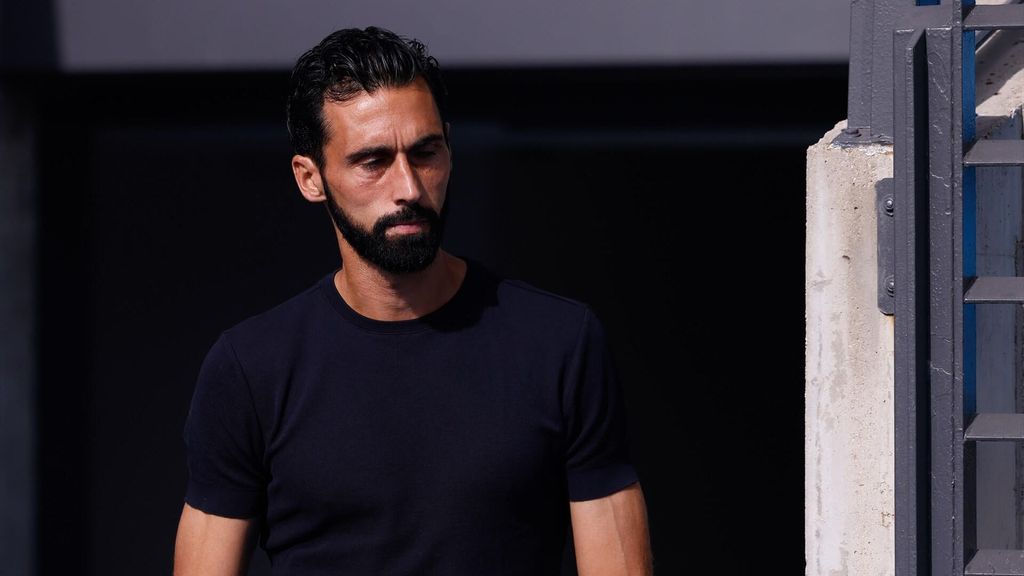 El nombre de Álvaro Arbeloa gusta a la directiva del Real Madrid y "es una posibilidad"