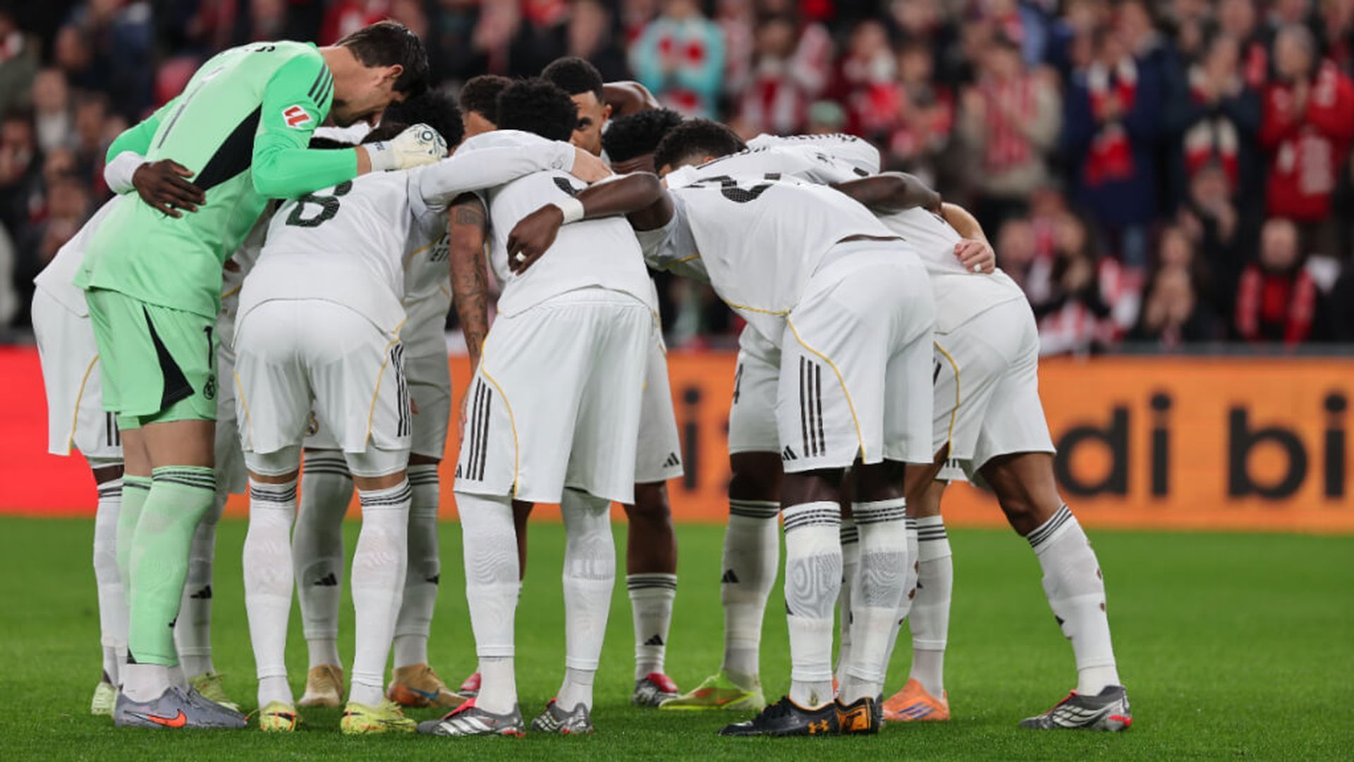 fotojet___2025_12_03t192217056jpg_001.jpg fotojet___2025_12_03t192217056jpg_001.jpg