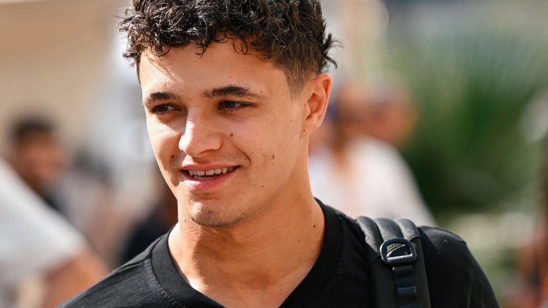 fotojet___2025_12_04t131800879jpg_001.jpg fotojet___2025_12_04t131800879jpg_001.jpg