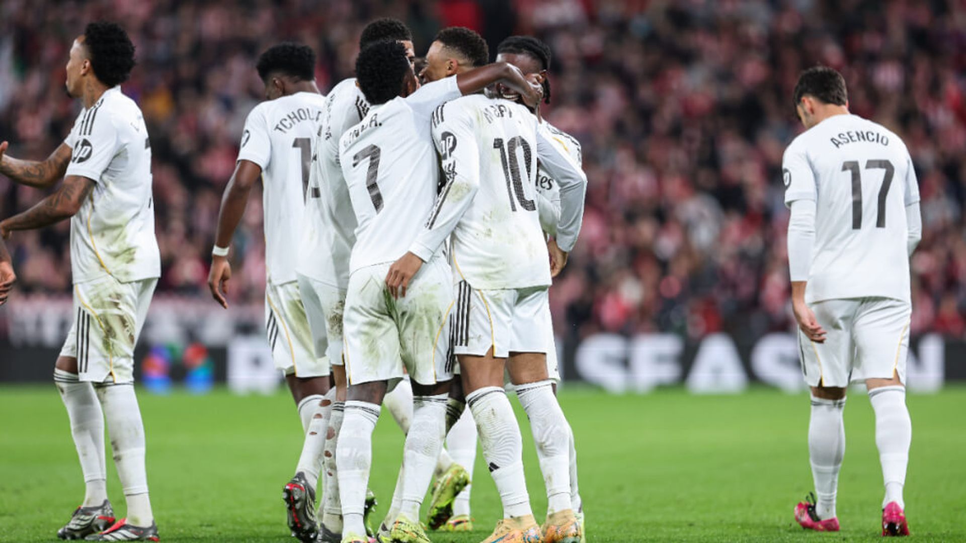 fotojet___2025_12_04t132159887jpg_001.jpg fotojet___2025_12_04t132159887jpg_001.jpg