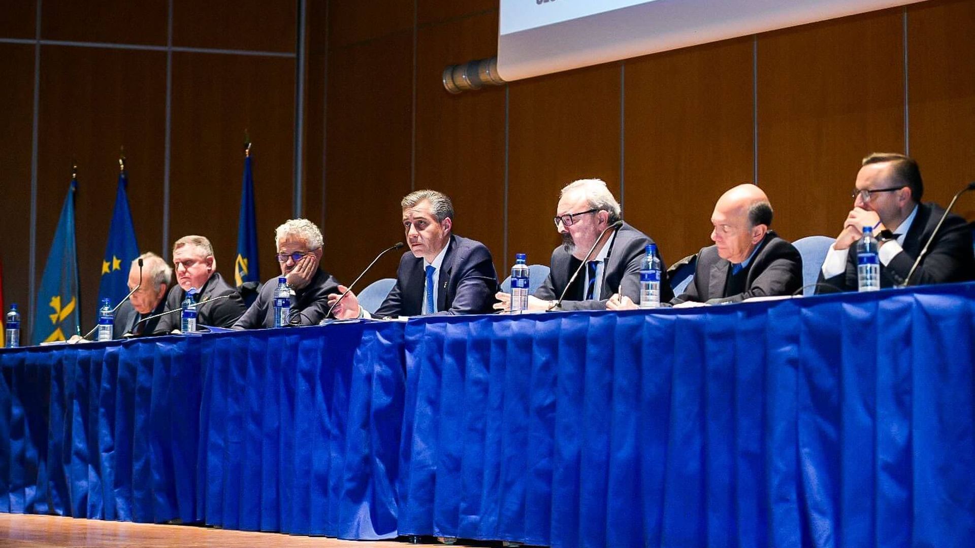 g6sfqhxxeamcf1vjpg.jpg g6sfqhxxeamcf1vjpg.jpg