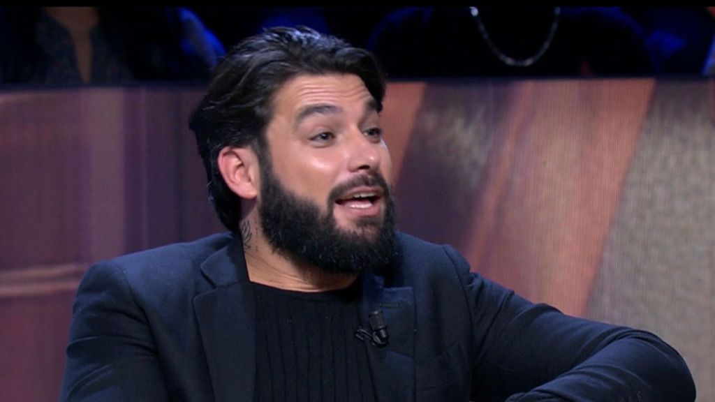 Jota Peleteiro cuenta por qué le dijo a Alexia Rivas que sus perros estaban en adopción