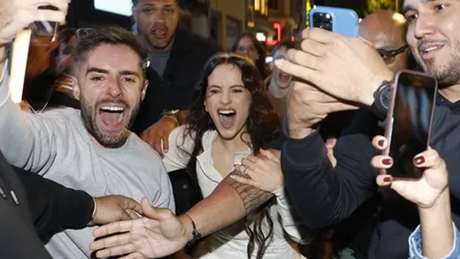 Las entradas vip de Rosalía, la opción de lujo por la que muchos pagan por verla de cerca en su 'LUX Tour'