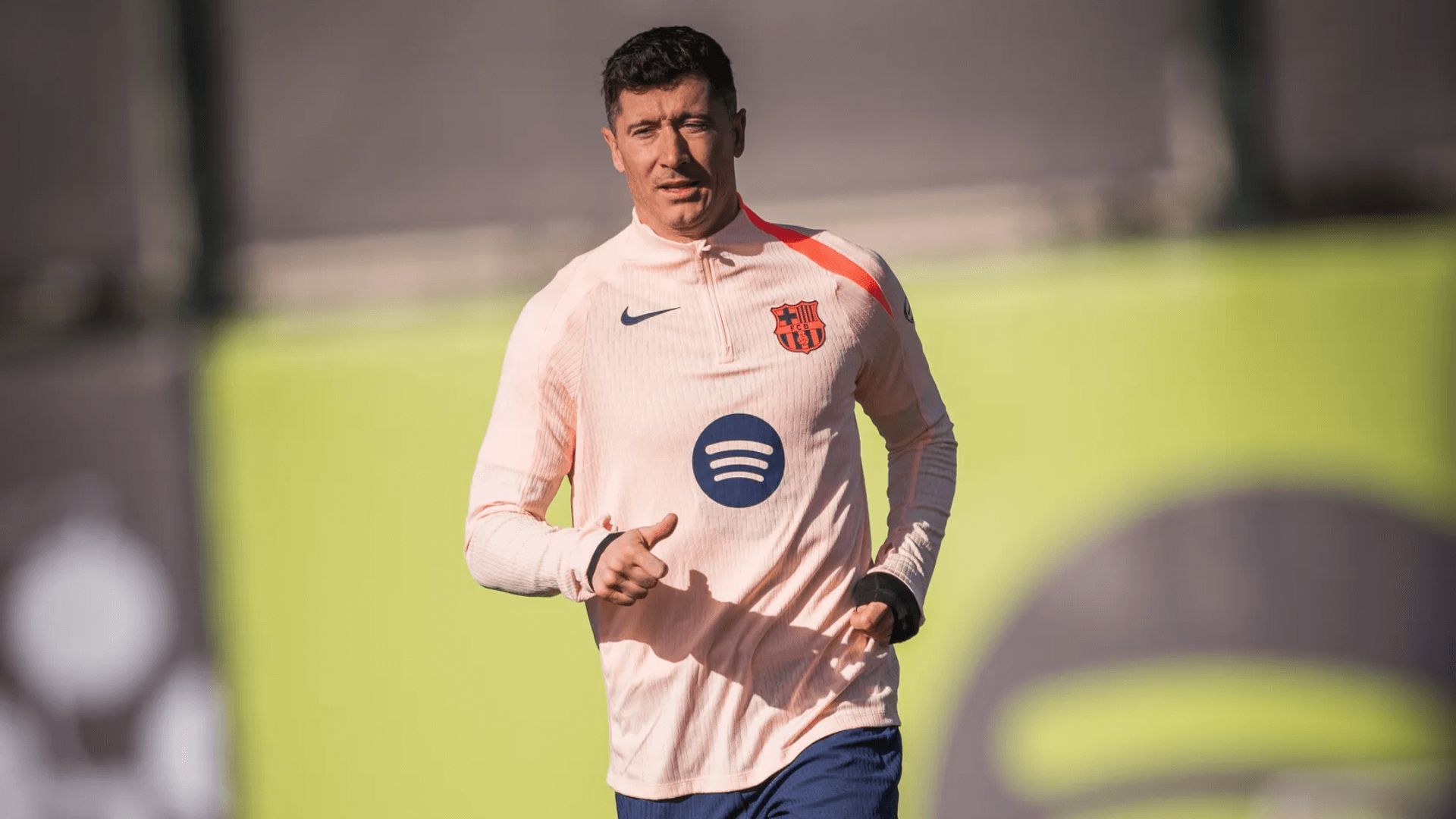 lewandowski_en_un_entrenamiento_del_barcelona_foto_fcb.png lewandowski_en_un_entrenamiento_del_barcelona_foto_fcb.png