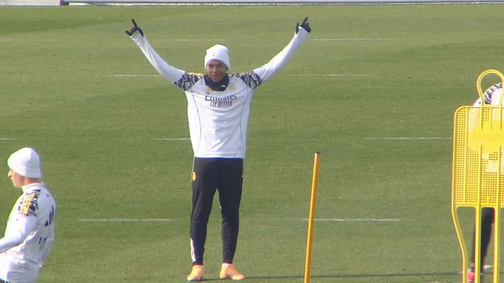 La alegría de Kylian Mbappé en el entrenamiento del Real Madrid tras el póker a Olympiacos