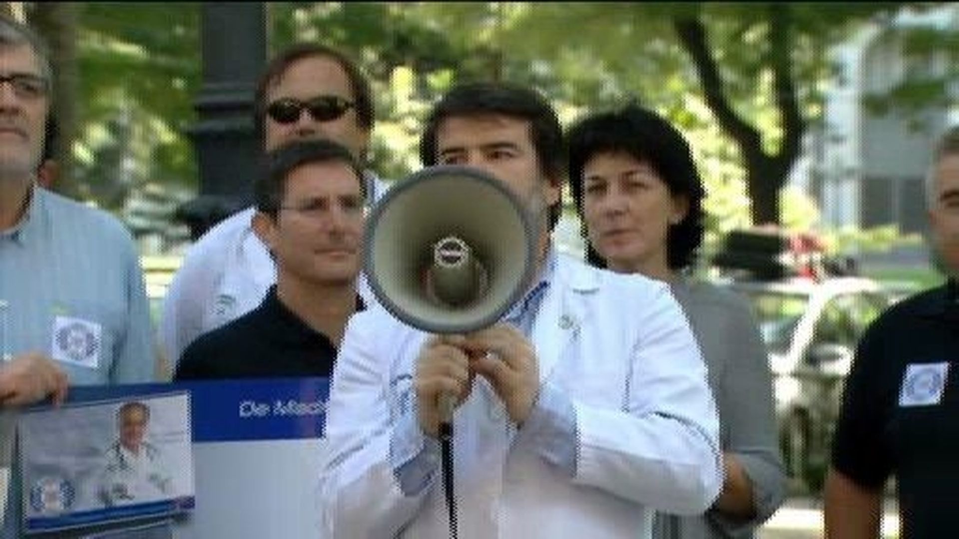 Médicos españoles en pie de guerra contra los recortes