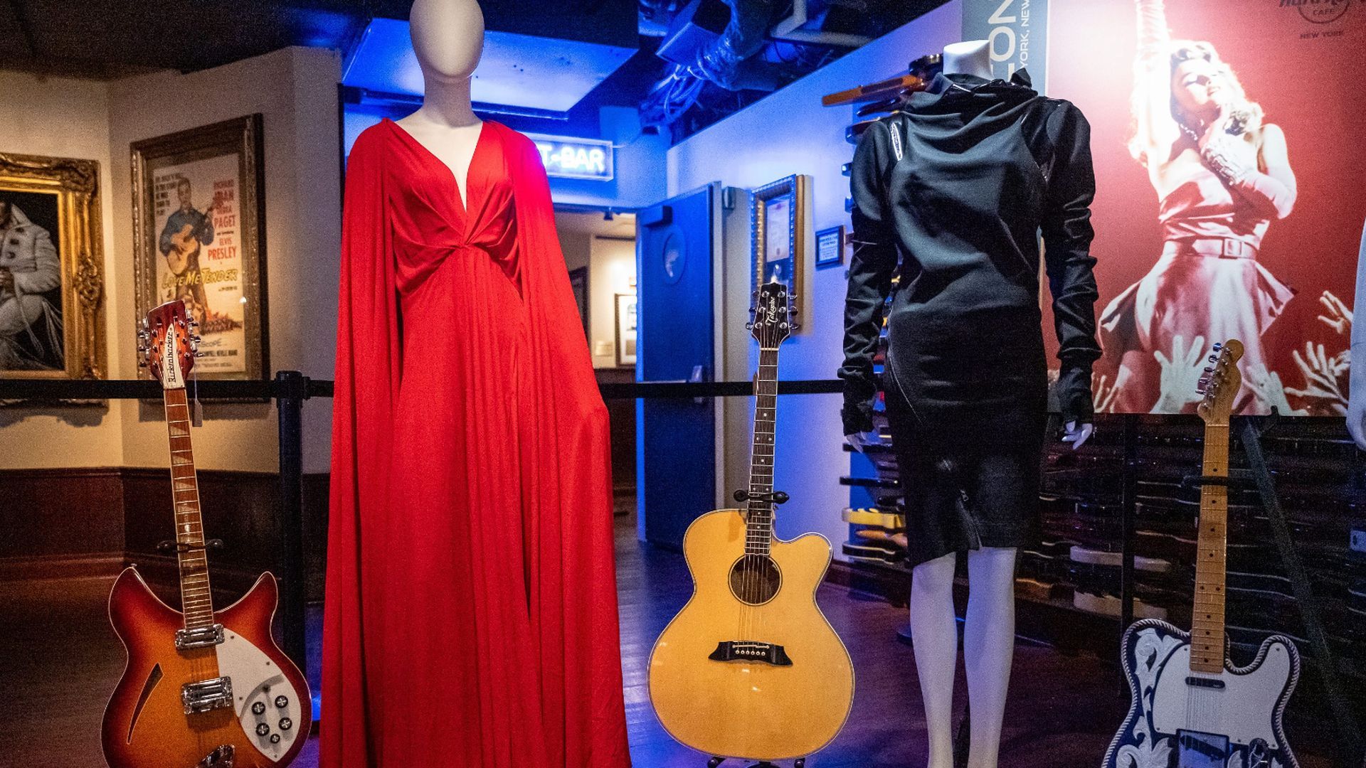 Objeros subastados de Amy Winehouse