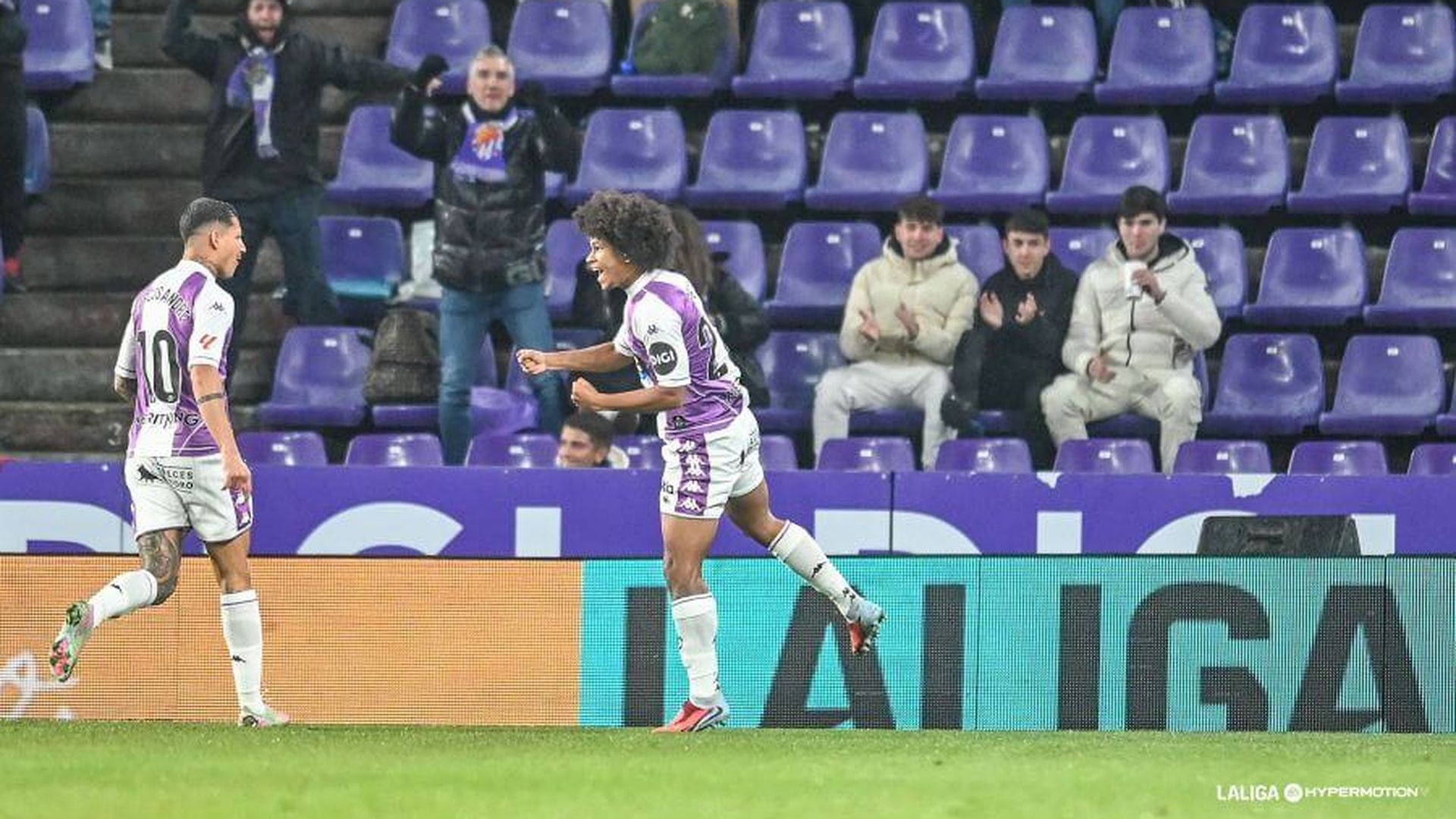 peter_federico_celebra_su_gol_ante_el_malaga_001.jpeg peter_federico_celebra_su_gol_ante_el_malaga_001.jpeg