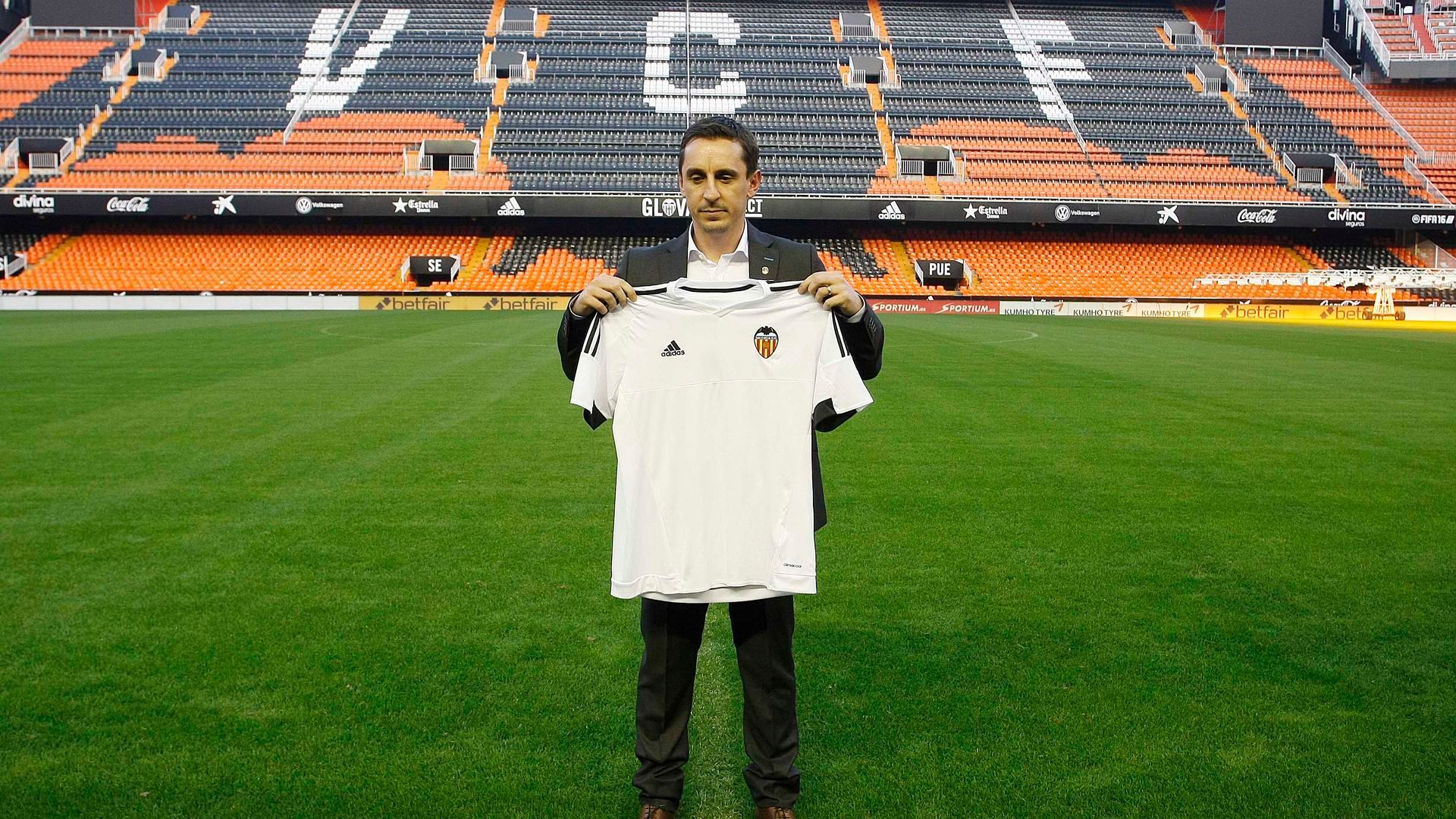 presentacion_de_gary_neville_foto_archivo__efe_001.jpg presentacion_de_gary_neville_foto_archivo__efe_001.jpg