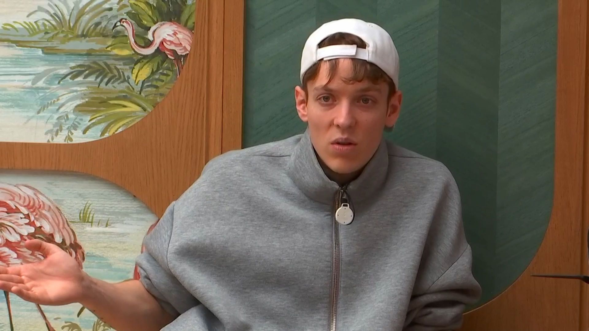 Raúl cuenta a Aroa y Quili su encontronazo con Patricia