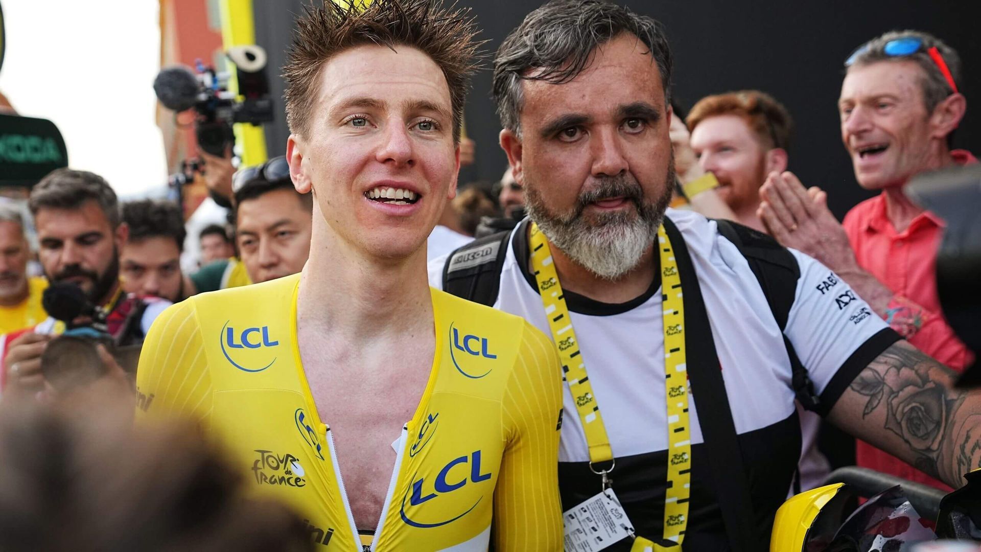 tadej_pogacar_y_joseba_elguezabal_001.jpeg tadej_pogacar_y_joseba_elguezabal_001.jpeg