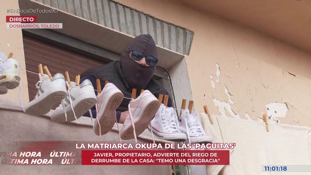 Una familia okupa se niega a abandonar una vivienda en riesgo de derrumbe: “El tejado se puede caer en cualquier momento”