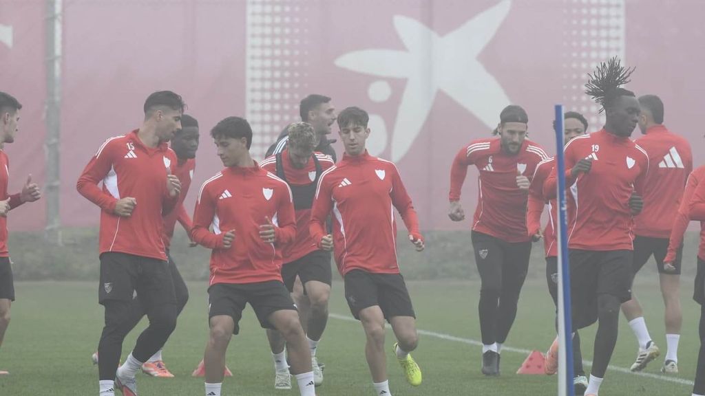 Entrenamiento del Sevilla previo al partido frente al Valencia