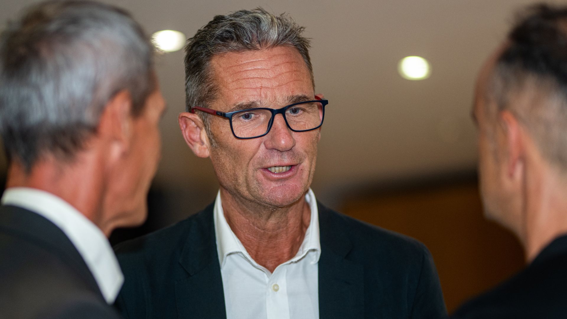 Así es el círculo íntimo de amigos de Iñaki Urdangarin en la actualidad: desde Jordi Basté hasta sus antiguos compañeros de equipo Así es el círculo íntimo de amigos de Iñaki Urdangarin en la actualidad: desde Jordi Basté hasta sus antiguos compañeros de equipo