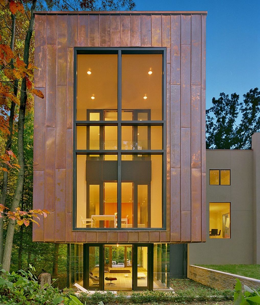 El lateral revestido de cobre es su seña de identidad