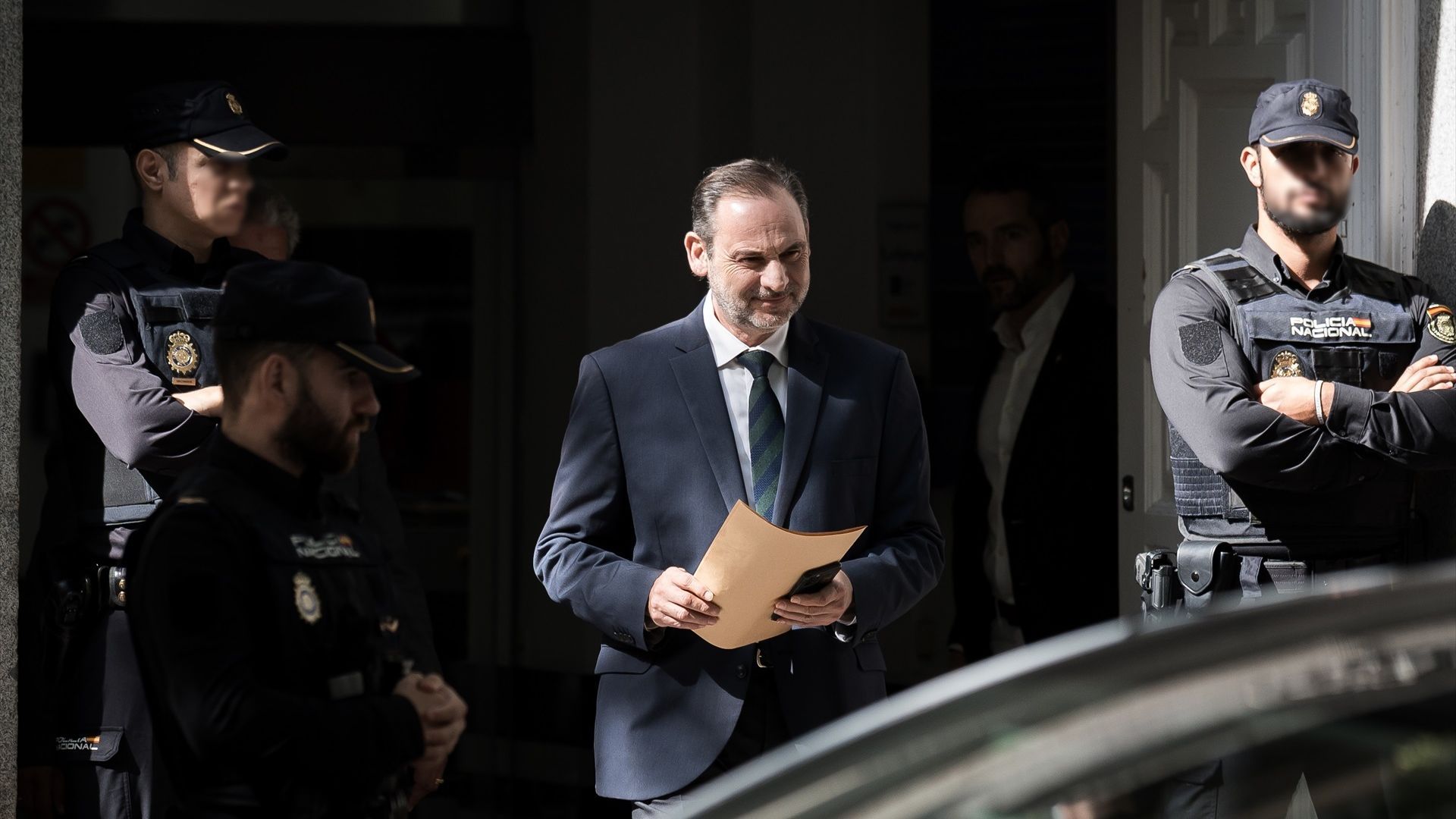 EuropaPress_7028688_exministro_transportes_jose_luis_abalos_salida_tribunal_supremo_15_octubre