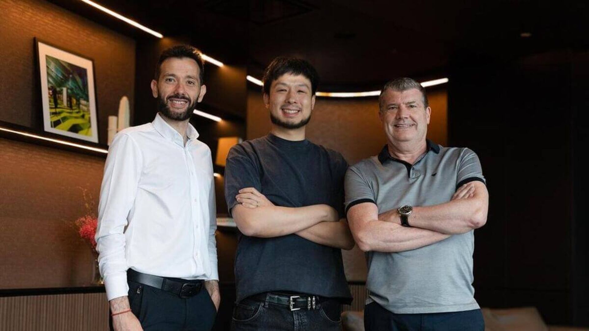 Kiat Lim con Corberán y Ron Gourlay Kiat Lim con Corberán y Ron Gourlay