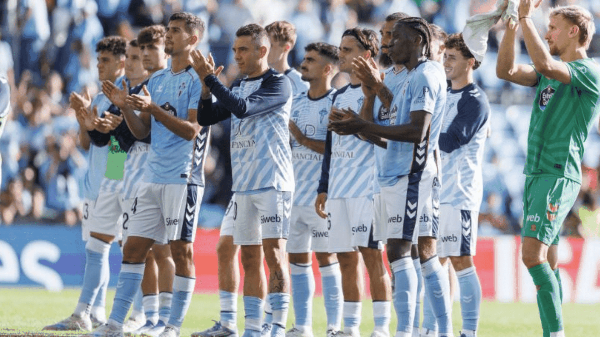Los jugadores del Celta saludan a la afición en Balaídos Los jugadores del Celta saludan a la afición en Balaídos