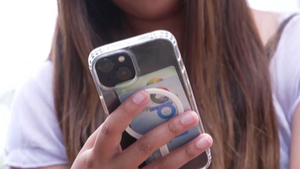 Los menores de 16 años reaccionan a la prohibición del gobierno de Australia de acceder a 10 plataformas de redes sociales