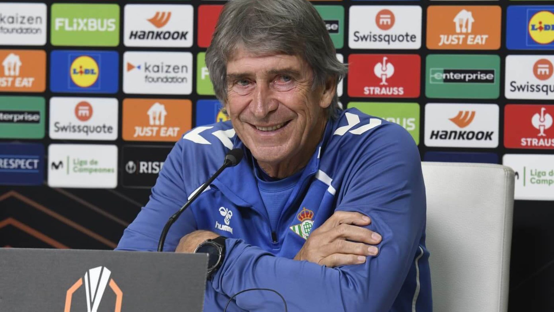 Manuel Pellegrini, en rueda de prensa de Europa League