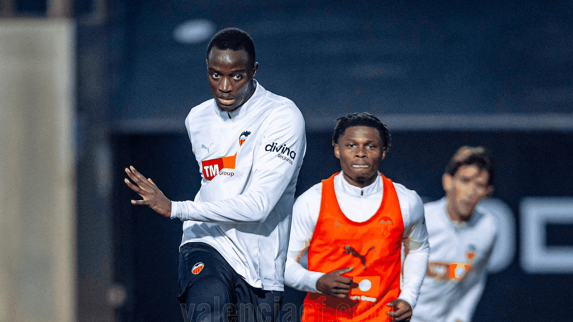 Mouctar Diakhaby vuelve a entrenar con el Valencia CF