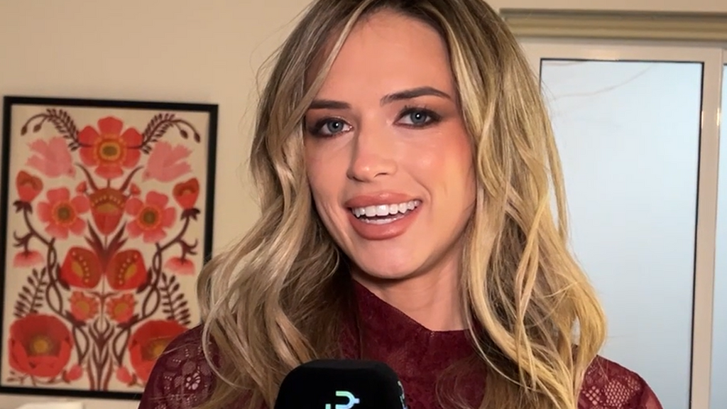 Almudena cuenta cómo consiguió el perdón de Sandra Barneda tras el incidente con el coco