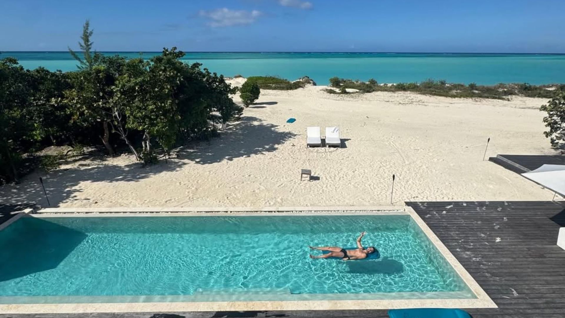 Carlos Alcaraz, en una idílica piscina
