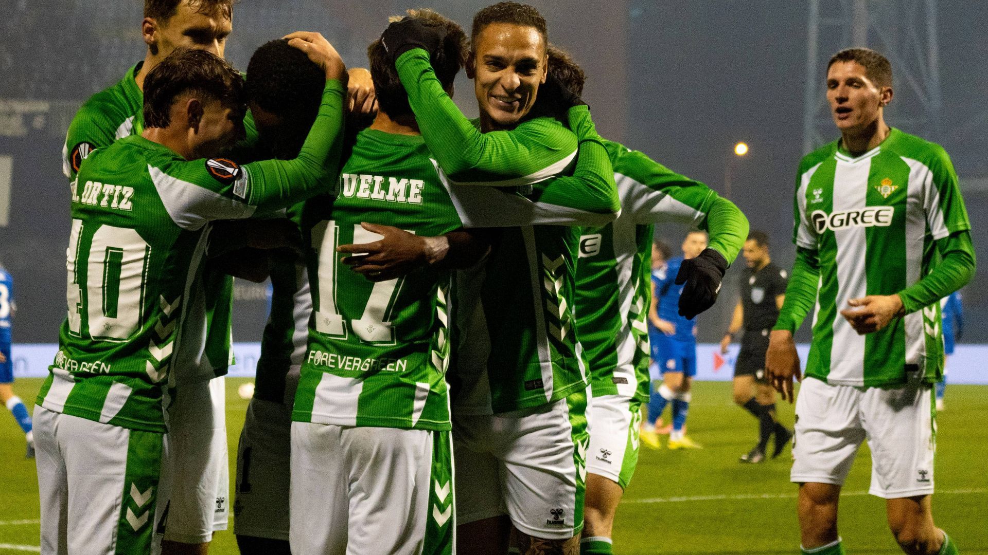 Celebración del gol de un gol del Betis ante el Dinamo Zagreb Celebración del gol de un gol del Betis ante el Dinamo Zagreb