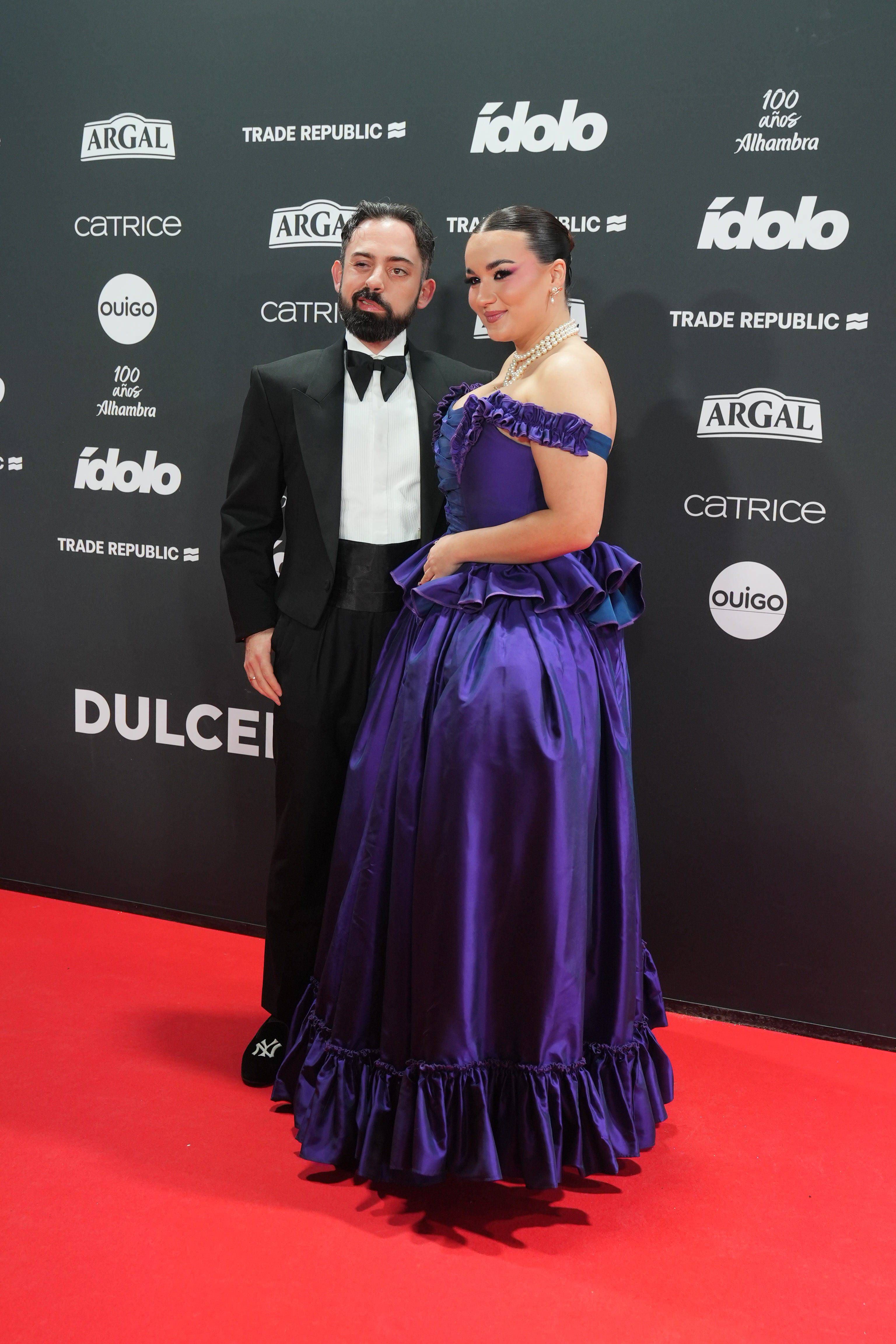 Eme de Amores y Muna