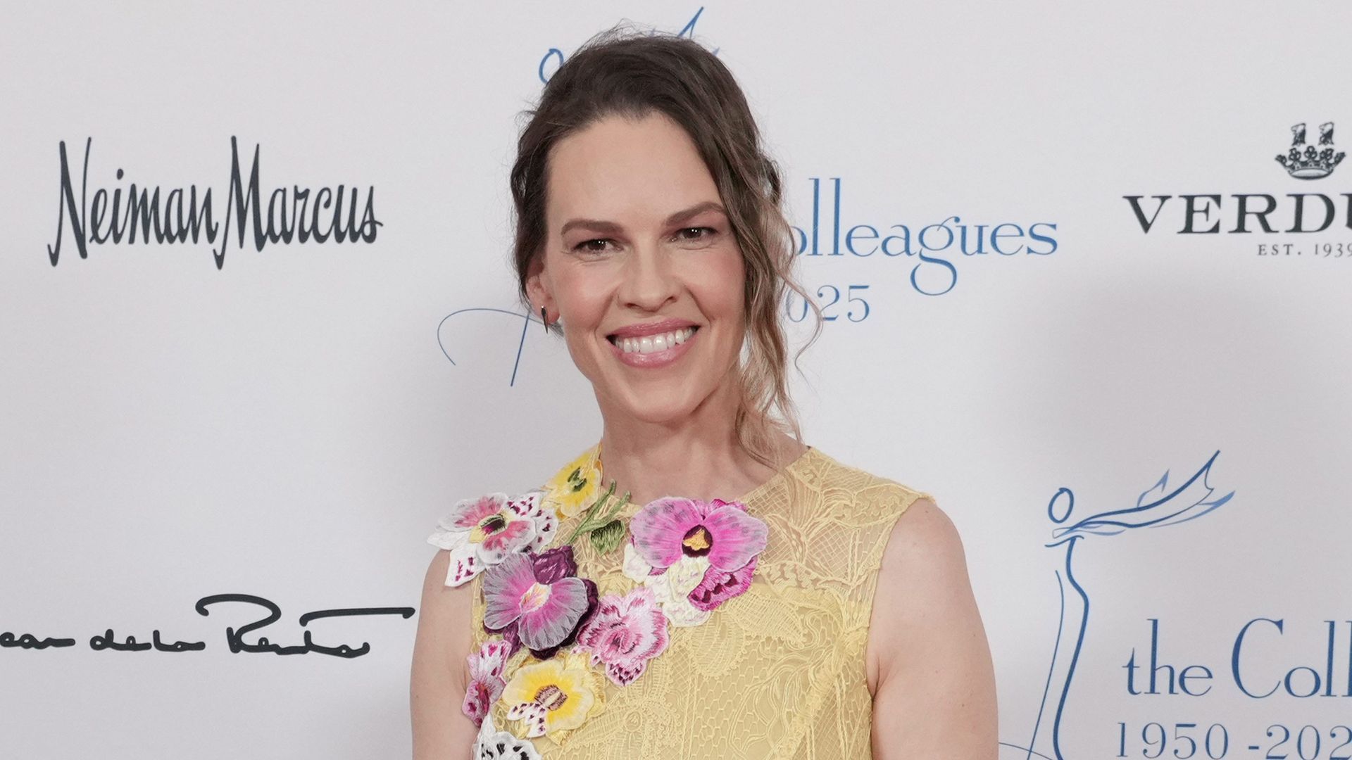 Hilary Swank y su desafortunado comentario al creer que una que buscaba a sus hijos terminales le hacía una foto: pidió perdón al final