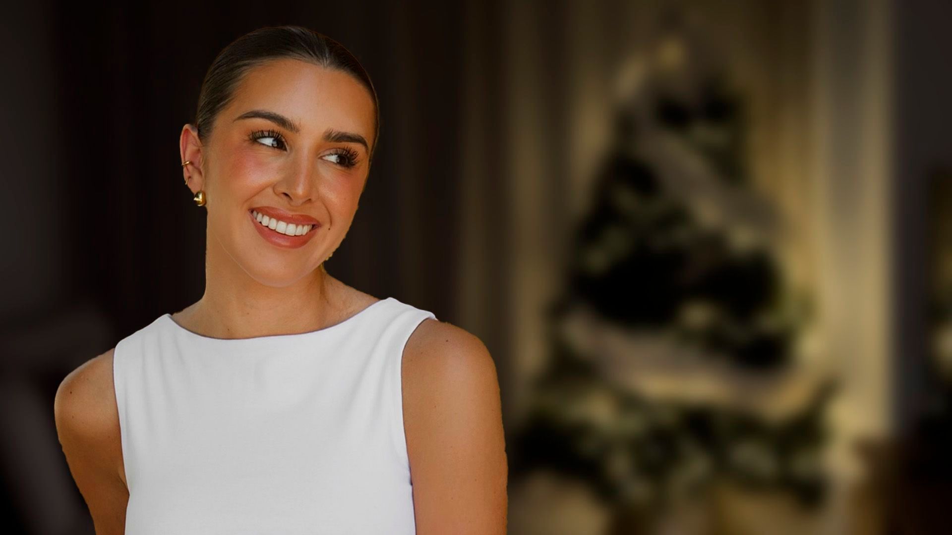 Lluvia de críticas a Marina García por el árbol de Navidad Lluvia de críticas a Marina García por el árbol de Navidad