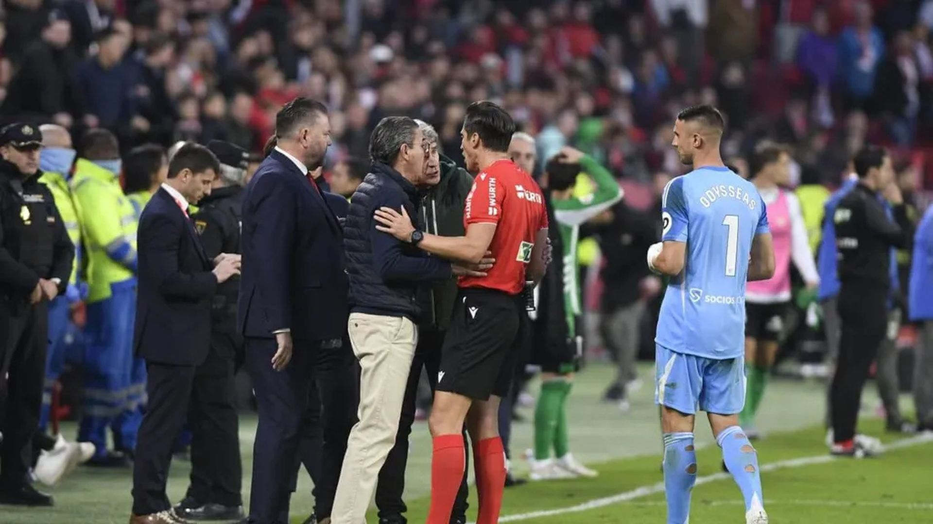 Munuera Montero suspende el Sevilla - Betis Munuera Montero suspende el Sevilla - Betis