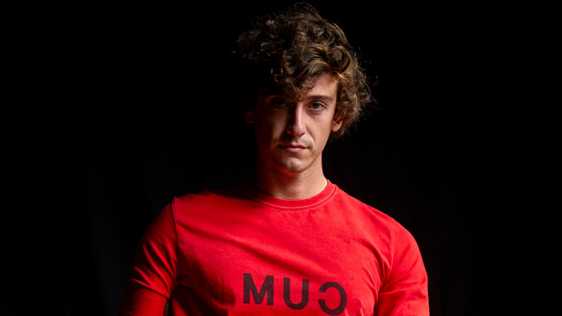 El artista Álvaro Lafuente Calvo conocido como 'Guitarricadelafuente'