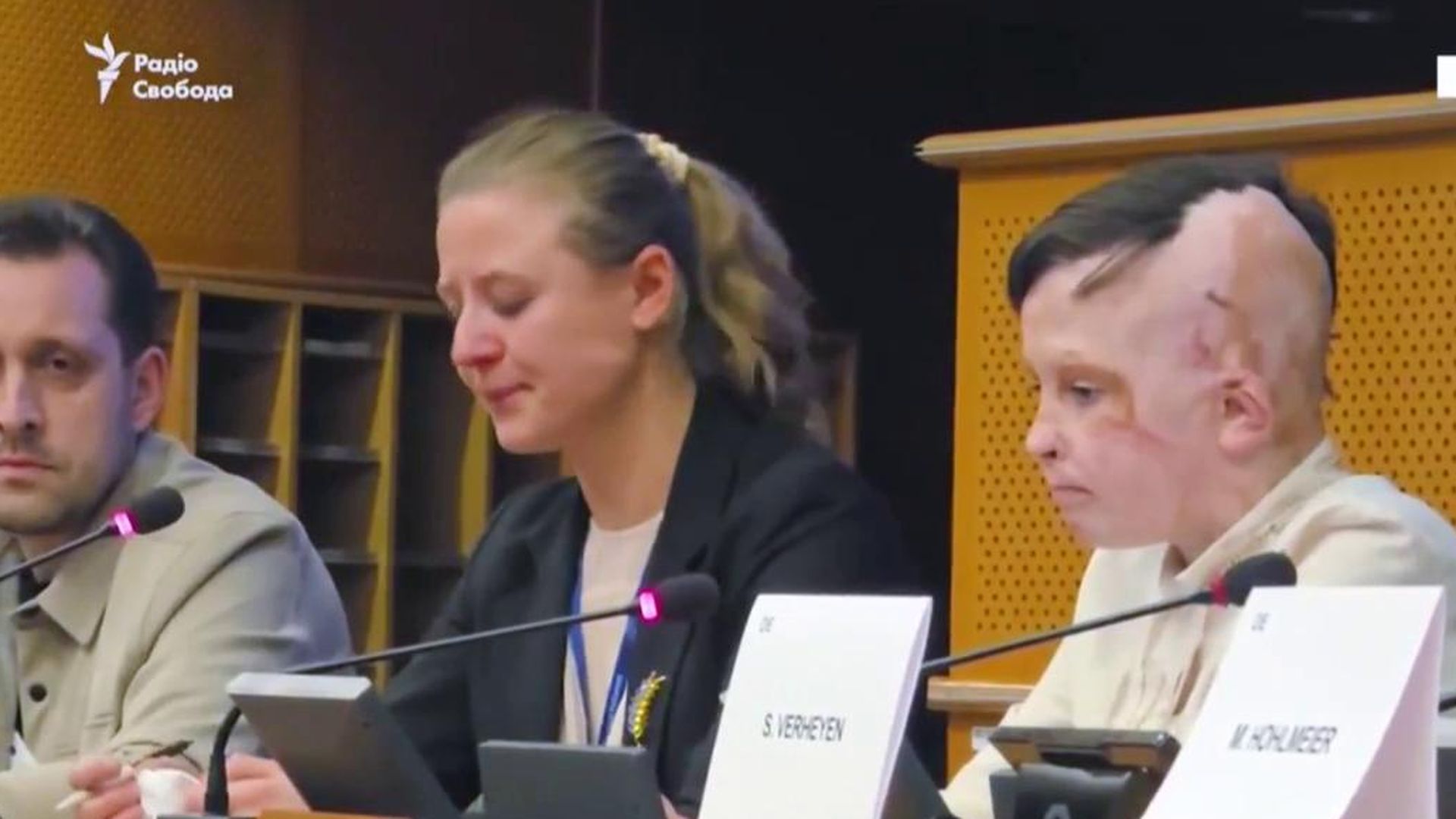 El desgarrador relato de Román, el niño ucraniano que ha hecho llorar al Parlamento Europeo El desgarrador relato de Román, el niño ucraniano que ha hecho llorar al Parlamento Europeo