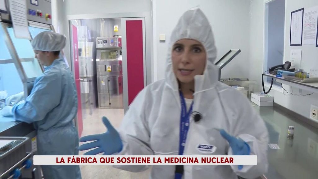 En las entrañas de la Unidad Central de Radiofarmacia de Galicia: mientras duermes ellos preparan tus fármacos